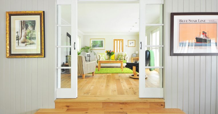 House interior of lounge/dining area